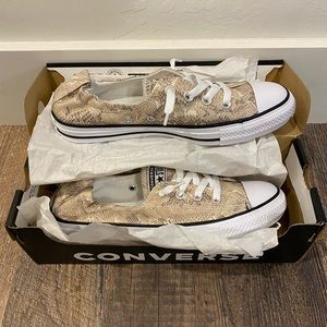 Converse Chuck Taylor women’s Shoreline Slip Snake Print